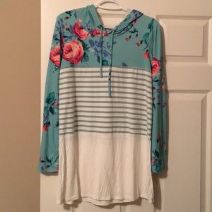 Lightweight pullover